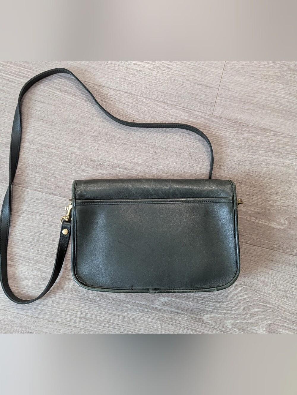 Hunt Club Olive Green Leather Crossbody Bag with Gold Hardware - Picture 4 of 11